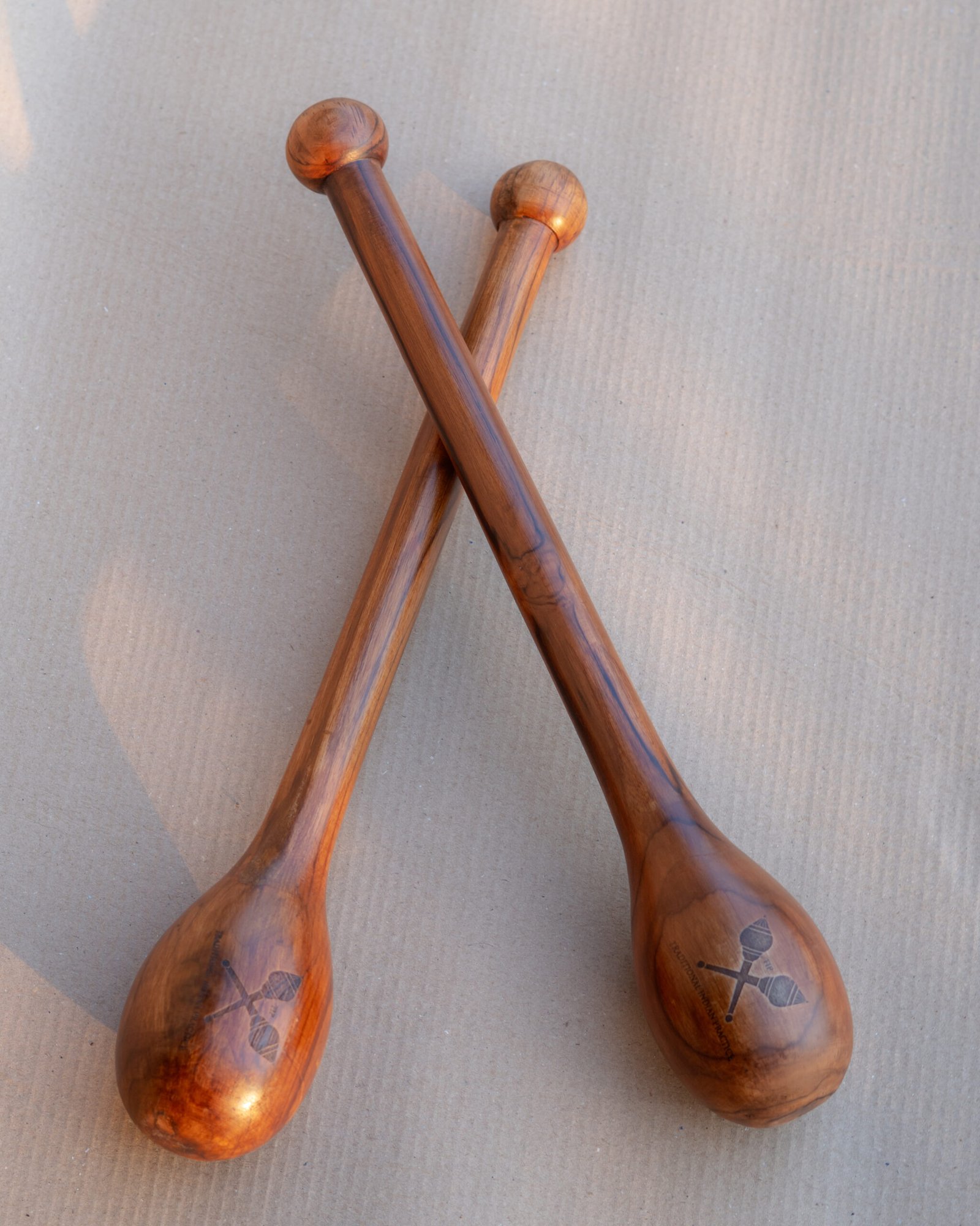 Teakwood teardrops clubs pair set of two clubs 1lbs - Image 3